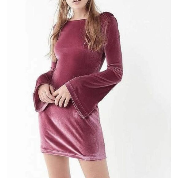 URBAN OUTFITTERS "Belle Velvet" Bell Sleeve Mauve/Pink Bodycon Mini Dress Sz. M - Picture 2 of 8